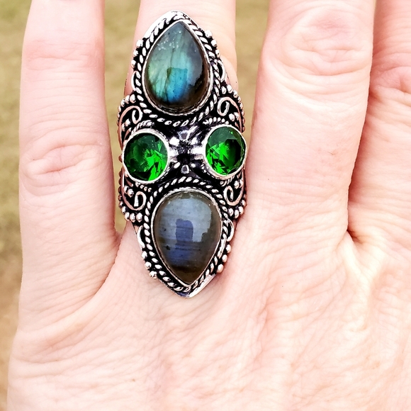 New Oversized Labradorite & Peridot 925 Silver Statement Ring. - Picture 11 of 16